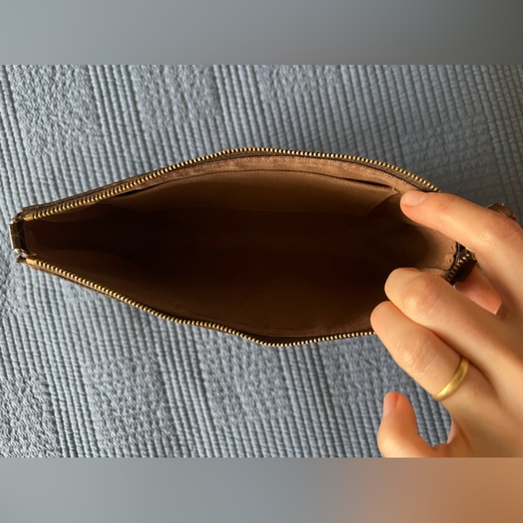 Incredible Louis Vuitton pochette! - Picture 3 of 8